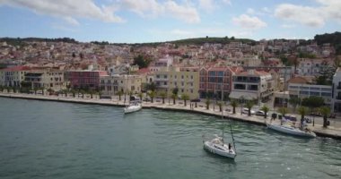 Gündüz şehir manzarası