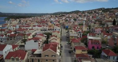 Yunanistan 'ın Zakyntos kentindeki Bir Kıyı Köyünün Hava Görüntüsü