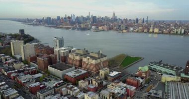 Karayip Hava Aracı Sahil Şehri