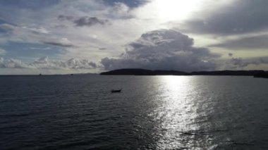 Tayland Tropikal Adası