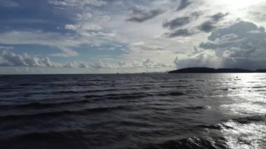 Denizden Tayland adasına manzara