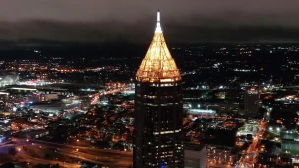 Flygning Från Atlanta Centrum Georgia Natten — Stockvideo