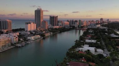 Sunset, Florida 'daki Miami Plajı Havalimanı