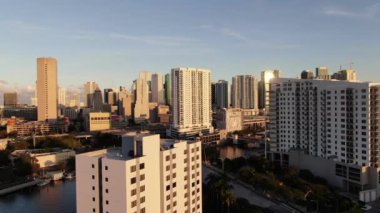 Brickell Havalimanı, Miami, Florida Gün batımında