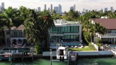 Miami Plajı ve Çevre Adaları 'ndaki Havacılık Konutları