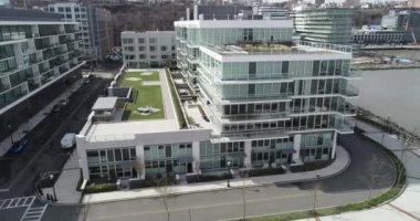 Port Imperial, New Jersey 'deki Waters Edge' deki Apartman Dairesi.