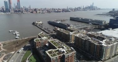 Riverwalk Place ve New York Skyline Havayolları, Batı New York, New Jersey