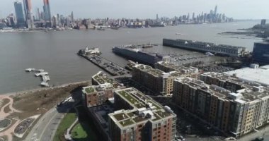 Riverwalk Place ve New York Skyline Havayolları, Batı New York, New Jersey