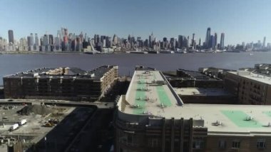 Edgewater, NJ 'deki Aerial of River Road (2018)