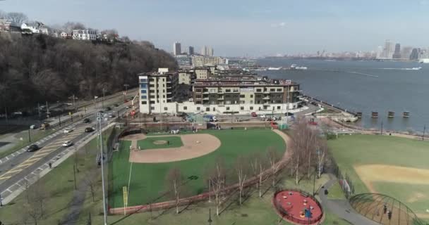 Aerial Edgewater Community Center Edgewater New Jersey — стокове відео