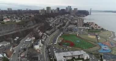 Edgewater Toplum Merkezi yakınlarındaki hava sahası, Edgewater, New Jersey