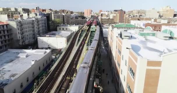Aerial Close Flyover Bronx Subway Car Nueva York — Vídeos de Stock