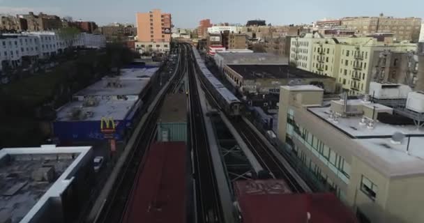 Aerial Close Flyover Bronx Subway Nueva York — Vídeos de Stock