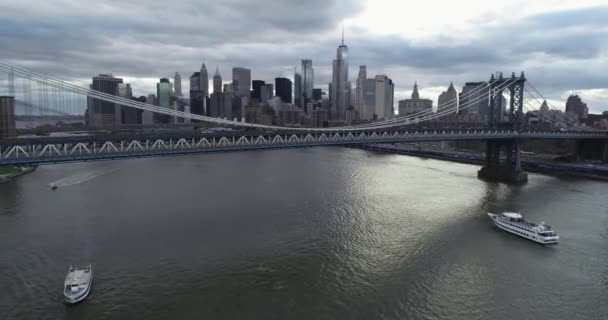 Luftaufnahme Von New York City Von Dumbo Brooklyn — Stockvideo