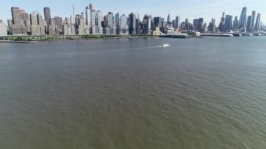 Nehir Yolu üzerindeki Port Imperial Aerial NJ Hudson County, Bergen County (2016)