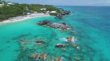 Bermuda 'daki manzara ve plajların hava görüntüleri.