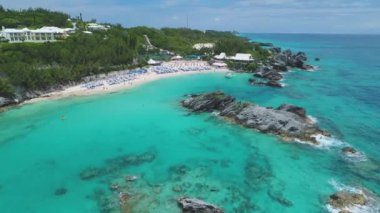 Bermuda 'daki manzara ve plajların hava görüntüleri.
