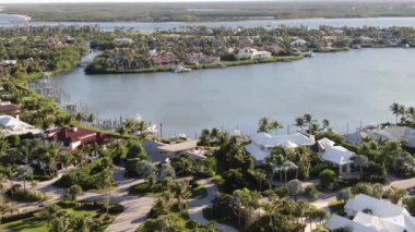 St. Lucie Limanı 'ndaki Havacılık Konutları