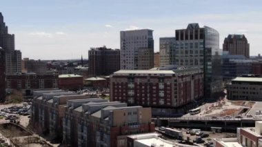 New York 'ta Brooklyn ve Queens' i kapsayan kentsel alanların hava görüntüleri,