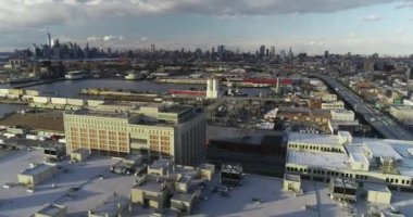 Red Hook, Brooklyn 'den New York Havalimanı Skyline