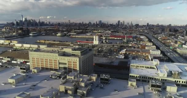 Aérea Nyc Skyline Desde Red Hook Brooklyn — Vídeo de stock