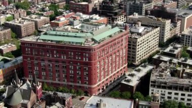 New York 'ta Brooklyn ve Queens' i kapsayan kentsel alanların hava görüntüleri,