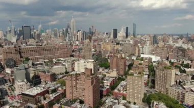 New York 'ta Brooklyn ve Queens' i kapsayan kentsel alanların hava görüntüleri,