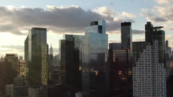 ニューヨーク州ロングアイランドシティの空中 — ストック動画