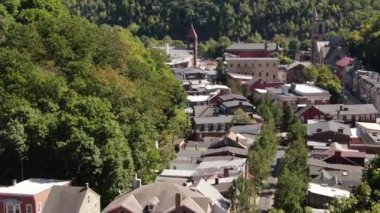 NYC Metro Drone Aerial ile çekim yapıyor. Manhattan ve New Jersey Hudson Nehri üzerinde