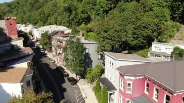 NYC Metro Drone Aerial ile çekim yapıyor. Manhattan ve New Jersey Hudson Nehri üzerinde