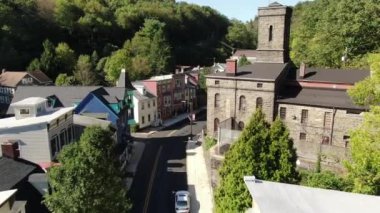 NYC Metro Drone Aerial ile çekim yapıyor. Manhattan ve New Jersey Hudson Nehri üzerinde