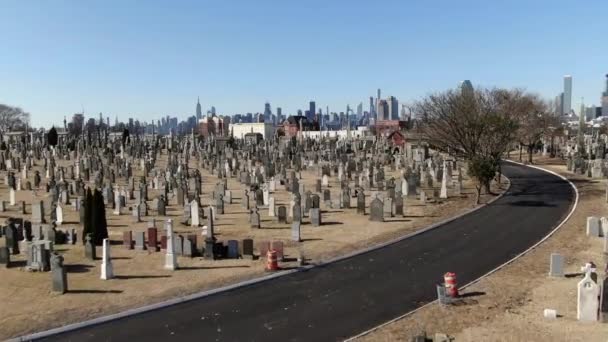 Queens Cemetery Diverso Lugar Descanso Ciudad Nueva York Comprende Varios — Vídeos de Stock