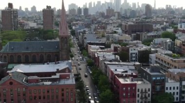 NYC Metro Drone Aerial ile çekim yapıyor. Manhattan ve New Jersey Hudson Nehri üzerinde