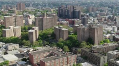 NYC Metro Drone Aerial ile çekim yapıyor. Manhattan ve New Jersey Hudson Nehri üzerinde