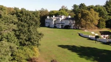 NYC Metro Drone Aerial ile çekim yapıyor. Manhattan ve New Jersey Hudson Nehri üzerinde