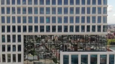 NYC Metro Drone Aerial ile çekim yapıyor. Manhattan ve New Jersey Hudson Nehri üzerinde