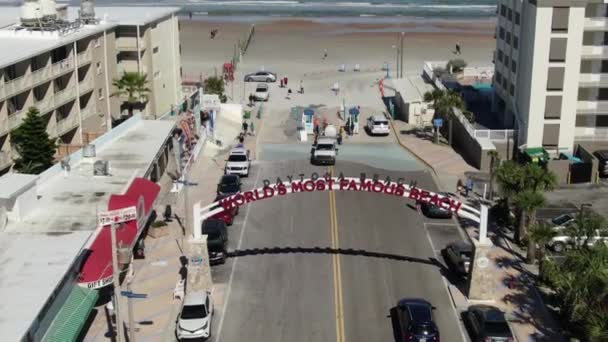 Antenne Des Berühmtesten Strandschildes Der Welt Daytona Beach Florida — Stockvideo