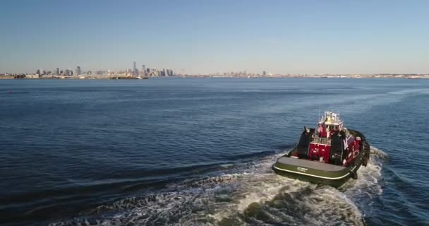 Barco Rebocador Cruzeiro Longo Staten Island Nova York — Vídeo de Stock