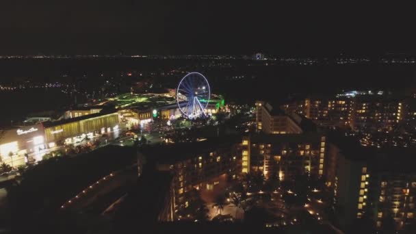 Antenne Des Westin Lagunamar Und Des Riesenrads Bei Nacht Cancun — Stockvideo