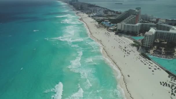 Flyover Aerial Zona Hotelera Cancún México — Vídeos de Stock
