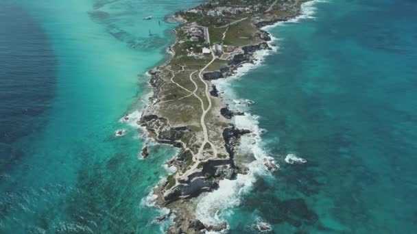 Aerial Rocky Cliffside Cancun Mexico — 图库视频影像