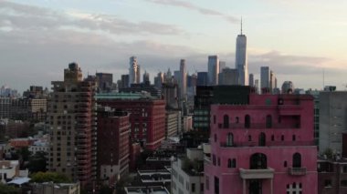 NYC Metro Drone Aerial ile çekim yapıyor. Manhattan ve New Jersey Hudson Nehri üzerinde