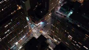NYC Metro Drone Aerial ile çekim yapıyor. Manhattan ve New Jersey Hudson Nehri üzerinde