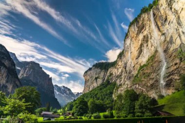 İsviçre 'deki dağların antresi