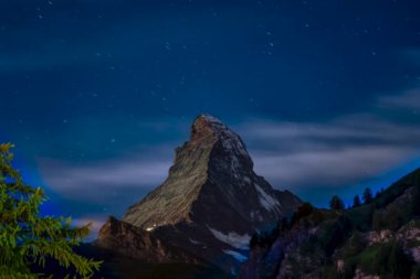 İsviçre 'deki dağların antresi