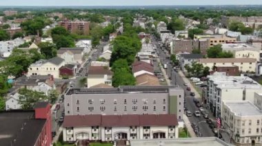 Bronx ve Manhattan İHA 'sının hava görüntüsü. Ocak 2023 'te çekilmiş. Büyük Elma 'da güneşli bir gün. 