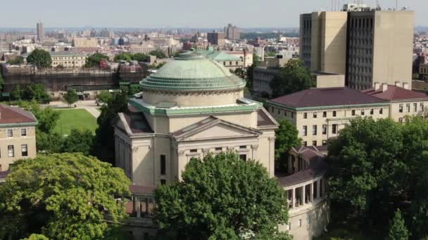 Inwood Cloisters Aerial Drone — Vídeos de Stock