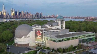 Coronavirus 2020 sırasında New Jersey 'deki Özgürlük Bilim Merkezi