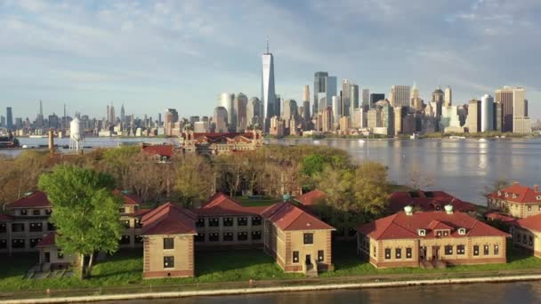 Ellis Island New York Coronavirus May 2020 — Stockvideo