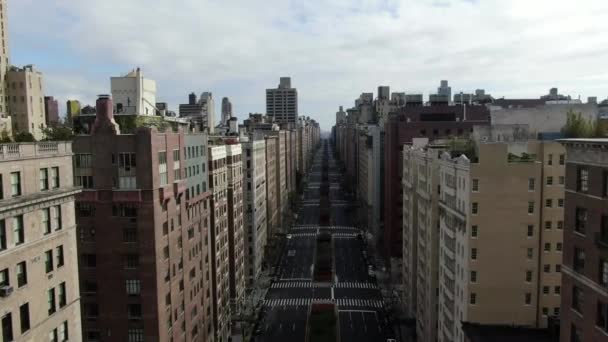 Park Avenue Vuoto Durante Coronavirus Nyc Aprile 2020 — Video Stock